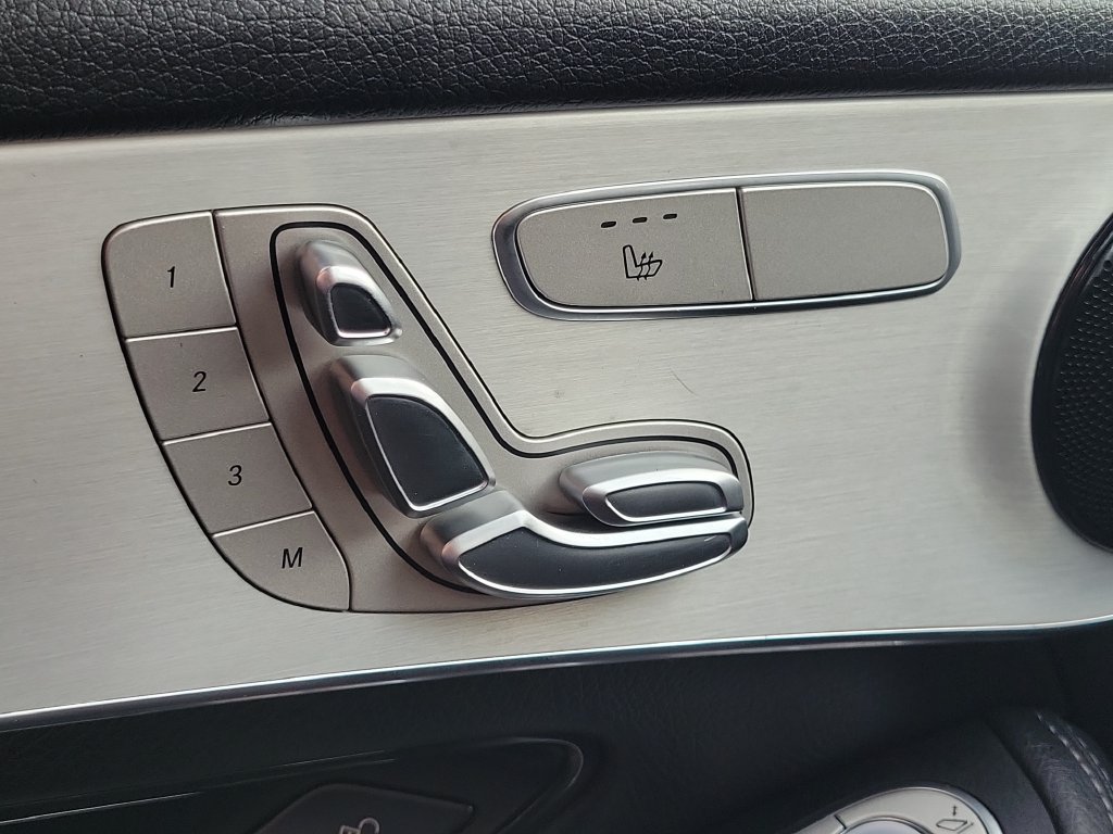Used 2022 Mercedes-Benz GLC 300 image 15
