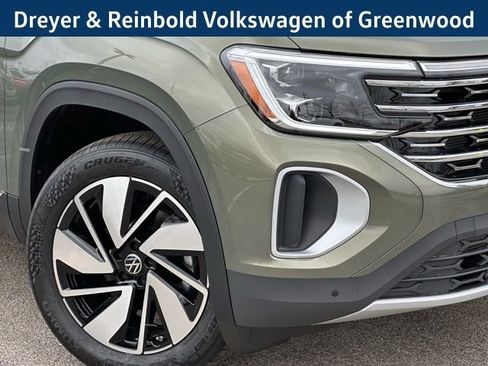 New 2026 Volkswagen Atlas SEL image 10