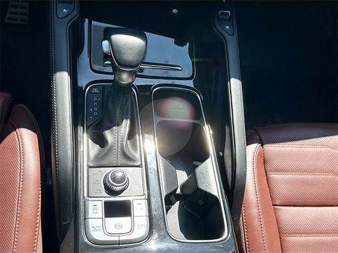 Used 2024 Kia Telluride SX Prestige image 17