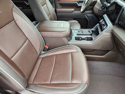 Certified 2025 GMC Sierra 2500 Denali w/ Denali Reserve Package image 12