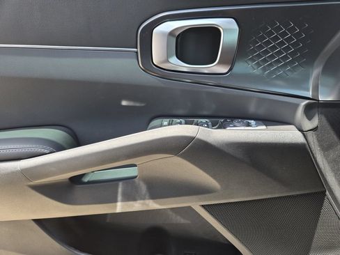 New 2026 Kia Sorento S FWD image 16