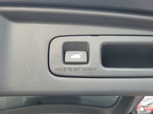 Used 2024 Honda CR-V EX-L image 12
