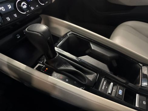 Used 2024 Honda Accord EX-L image 30