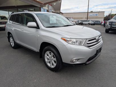 Used 2013 Toyota Highlander SE