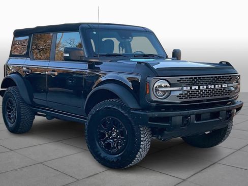 Certified 2023 Ford Bronco Badlands image 2