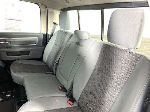 Used 2019 RAM 1500 Big Horn image 30