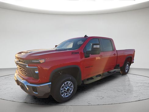 New 2026 Chevrolet Silverado 2500 LT w/ Convenience Package AWD/4WD image 1