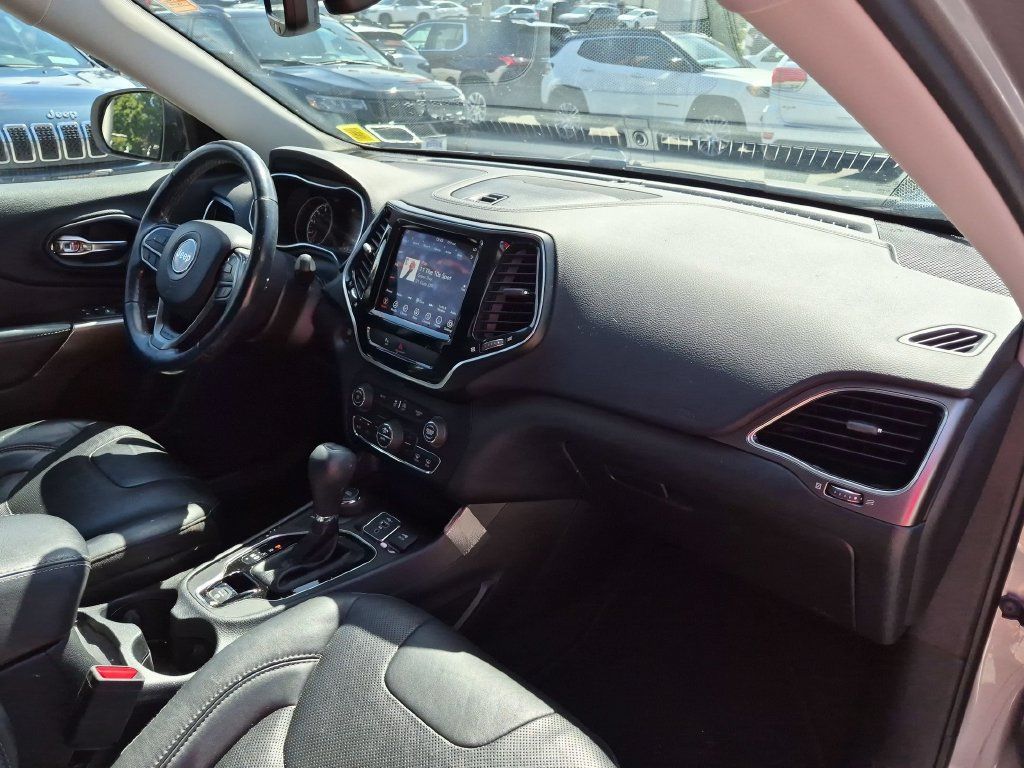 Used 2020 Jeep Cherokee Limited AWD/4WD image 23
