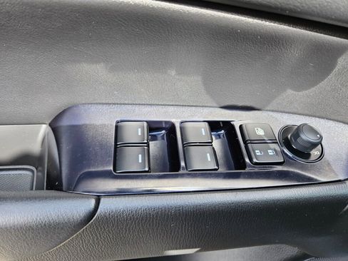 Used 2020 MAZDA CX-5 Touring image 16