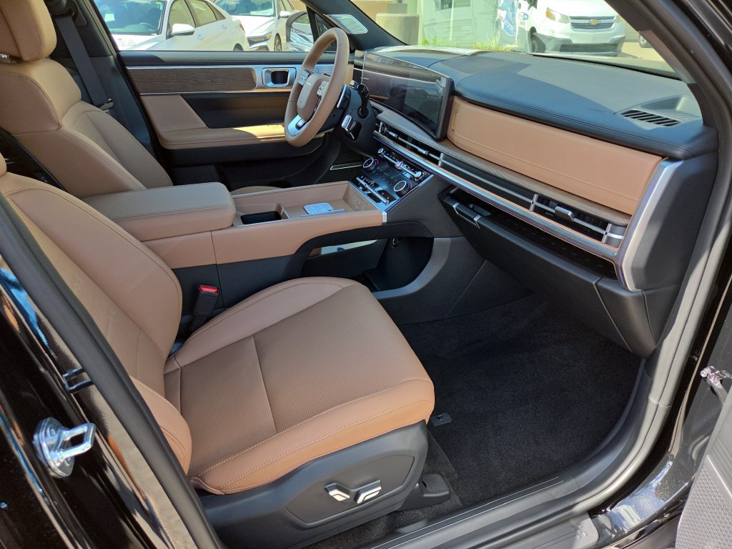 New 2027 Hyundai Santa Fe Limited FWD image 37