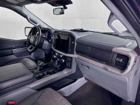 Used 2023 Ford F150 Lightning XLT image 36