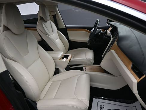 Used 2018 Tesla Model X 100D image 33