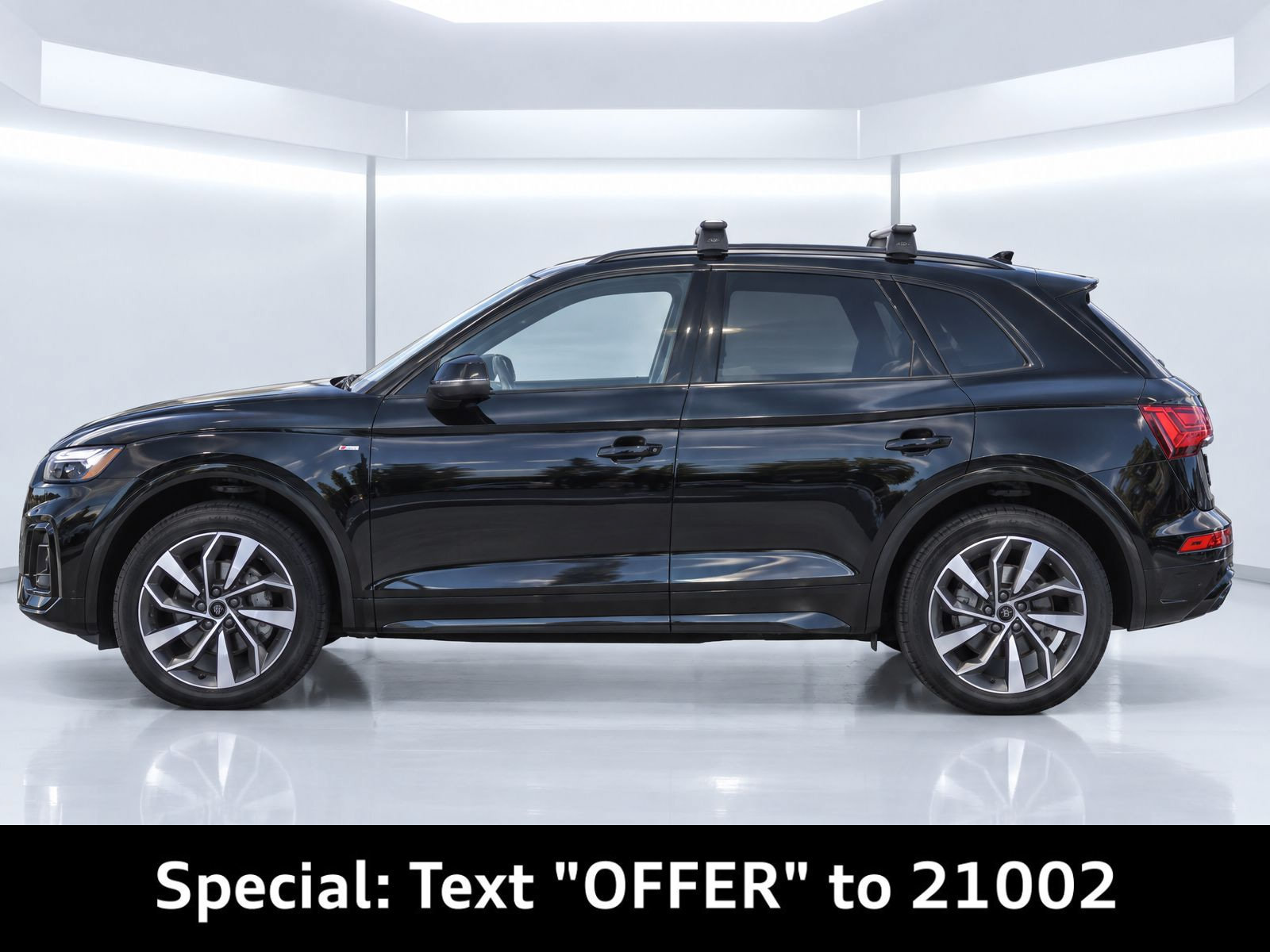 Certified 2024 Audi Q5 2.0T Premium w/ Summer of Audi Package AWD/4WD image 6