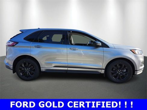 Used 2024 Ford Edge SE w/ Black Appearance Package image 5