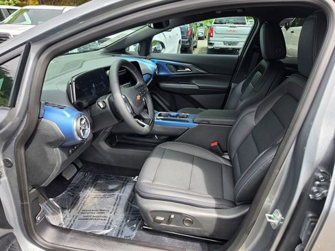 New 2026 Chevrolet Equinox EV LT AWD/4WD image 20