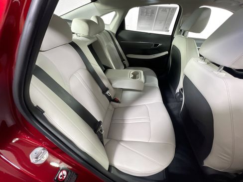 Used 2023 Hyundai Sonata Limited FWD image 28