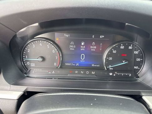 Used 2021 Ford Explorer XLT w/ Equipment Group 202A RWD image 34