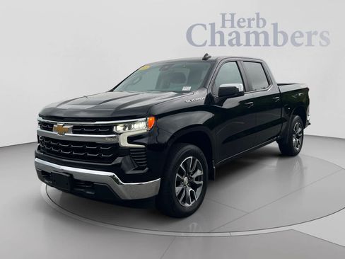 Used 2023 Chevrolet Silverado 1500 LT AWD/4WD image 3