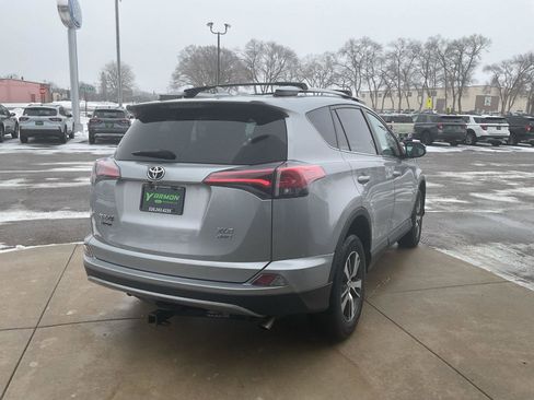 Used 2018 Toyota RAV4 XLE image 5