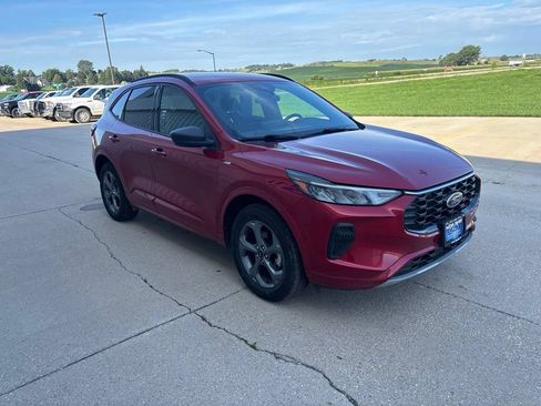 Used 2023 Ford Escape ST-Line w/ Tech Pack #1 AWD/4WD image 1