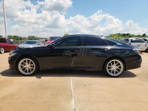 Used 2020 Honda Accord Sport image 4