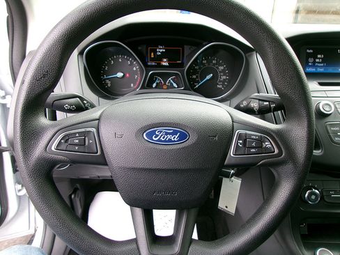 Used 2016 Ford Focus S image 17