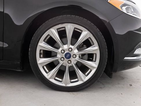 Used 2017 Ford Fusion Platinum AWD/4WD image 18