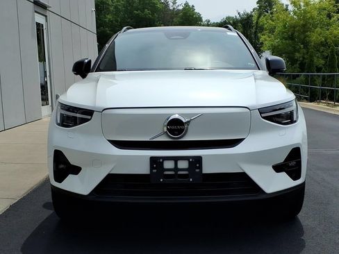 Certified 2023 Volvo XC40 Recharge Ultimate w/ Protection Package Premier AWD/4WD image 2