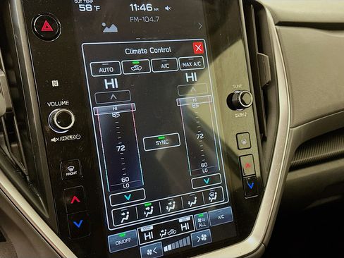 Used 2024 Subaru Crosstrek 2.0i Premium image 23