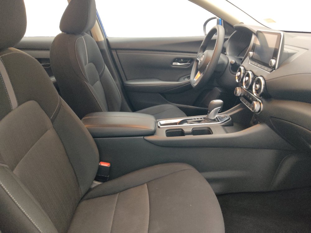 Used 2025 Nissan Sentra SV FWD image 21