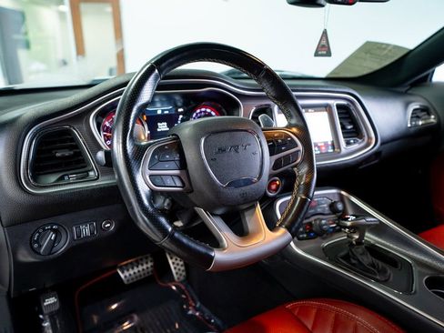 Used 2019 Dodge Challenger SRT Hellcat w/ Widebody Package RWD image 26