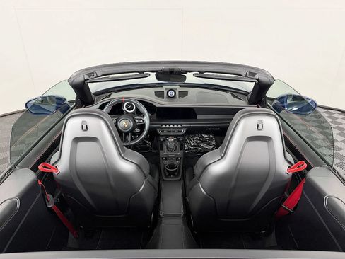 Used 2023 Porsche 911 Cabriolet image 65