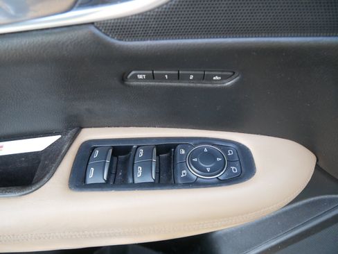 Used 2017 Cadillac XT5 Platinum image 20