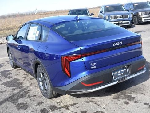 New 2025 Kia K4 LXS image 6