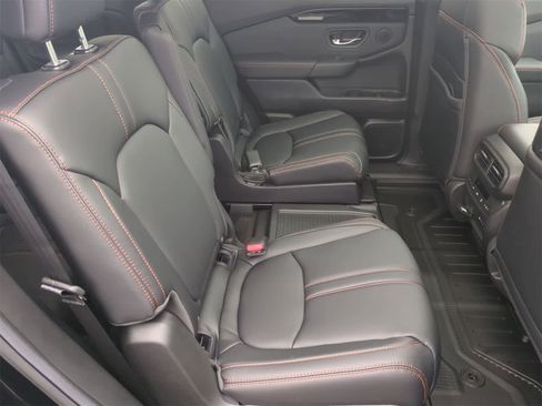 New 2025 Honda Pilot TrailSport image 21