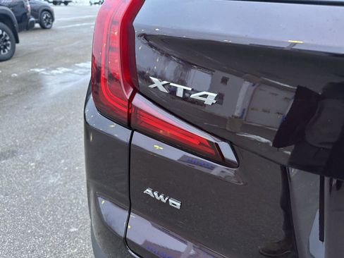 Used 2020 Cadillac XT4 Premium Luxury image 3