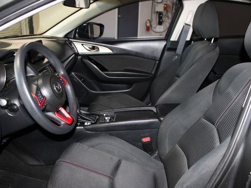 Used 2017 MAZDA MAZDA3 Sport w/ Preferred Equipment Package image 21