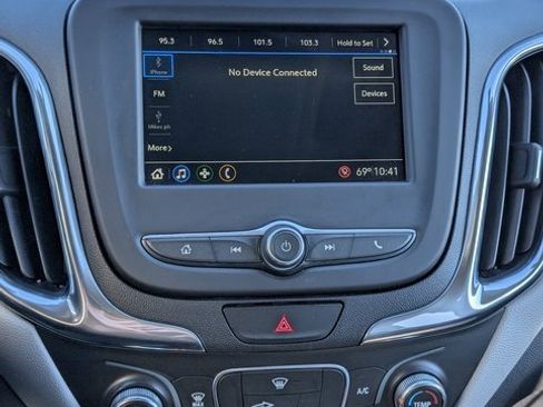 Used 2019 Chevrolet Equinox LT image 15