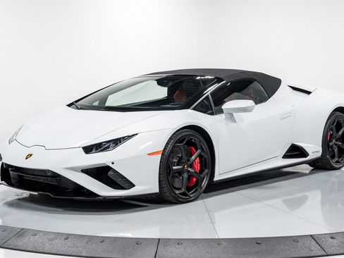 Used 2023 Lamborghini Huracan EVO RWD image 43