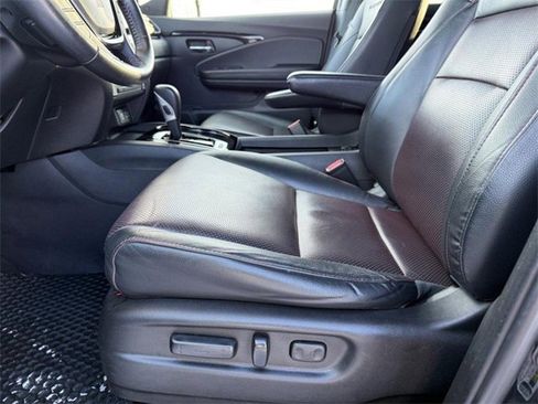 Used 2019 Honda Ridgeline Black Edition image 17