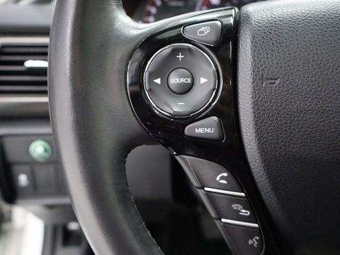 Used 2017 Honda Accord EX-L image 15