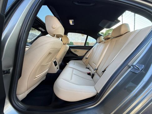Used 2018 BMW 330i Sedan w/ Convenience Package RWD image 19
