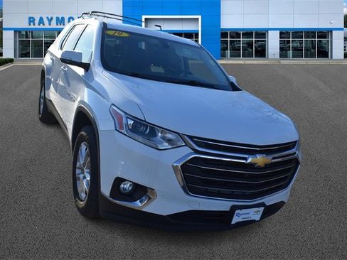 Certified 2019 Chevrolet Traverse LT image 9