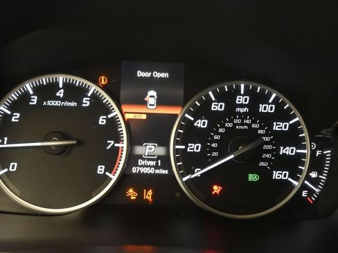 Used 2020 Acura ILX w/ Premium Package FWD image 10
