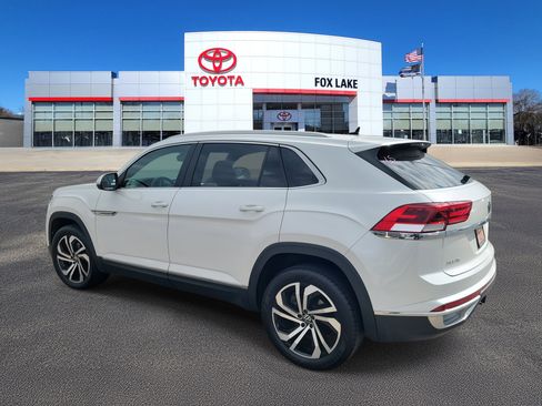 Used 2023 Volkswagen Atlas Cross Sport SEL image 3