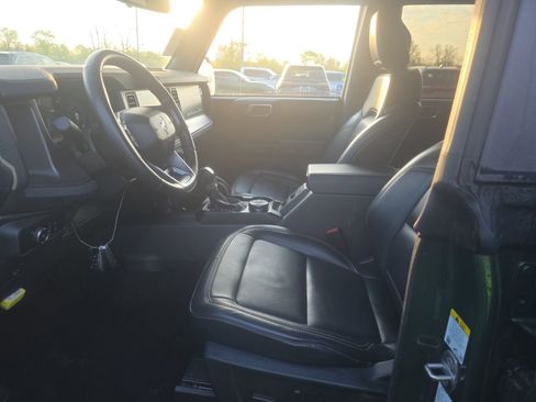 Used 2025 Ford Bronco Badlands AWD/4WD image 18