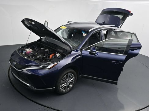 Used 2021 Toyota Venza Limited w/ Carpet Mat Package (TMS) AWD/4WD image 37