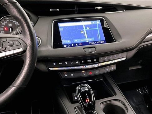 Used 2023 Cadillac XT4 Sport image 6