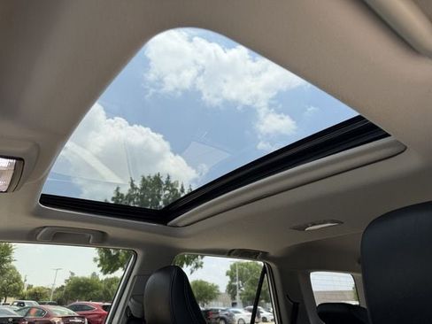 Used 2024 Toyota 4Runner SR5 Premium w/ Moonroof Package AWD/4WD image 25