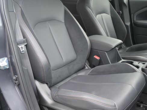 Certified 2025 Subaru Forester Touring AWD/4WD image 34